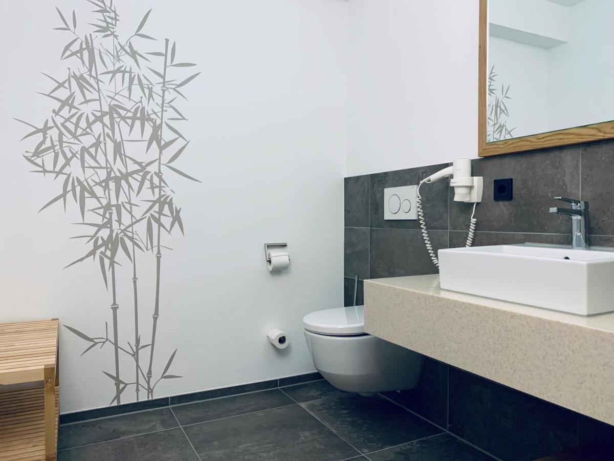 Stadthotel Kachelofen 克伦巴赫 外观 照片