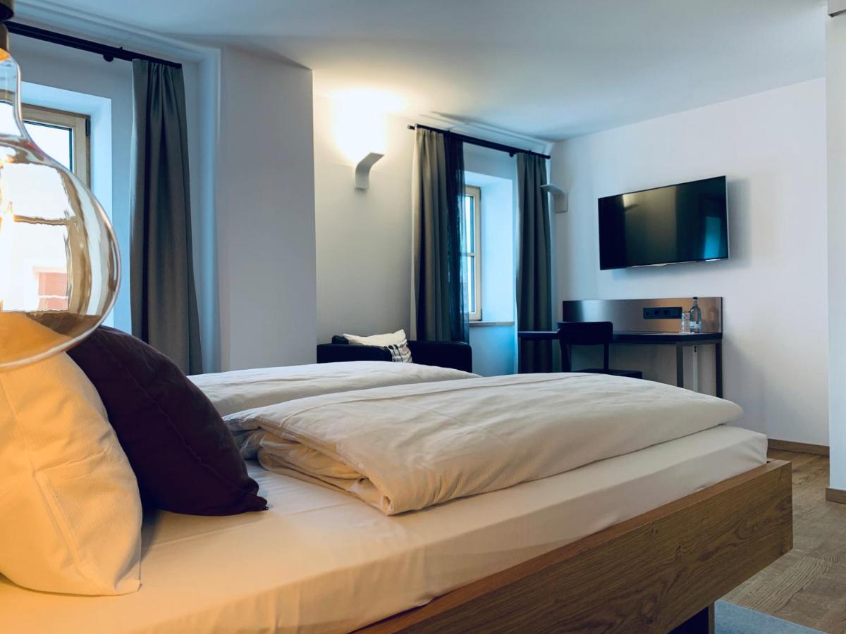 Stadthotel Kachelofen 克伦巴赫 外观 照片