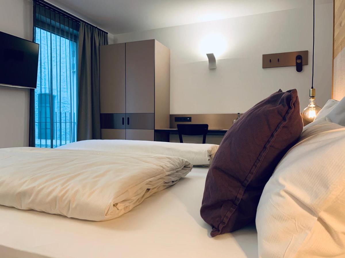 Stadthotel Kachelofen 克伦巴赫 外观 照片